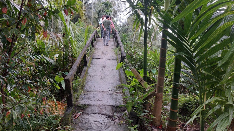 Khởi công xây cầu nối hai ấp vùng sâu ở Sóc Trăng- Ảnh 2. Khởi công xây cầu nối hai ấp vùng sâu ở Sóc Trăng- Ảnh 2.