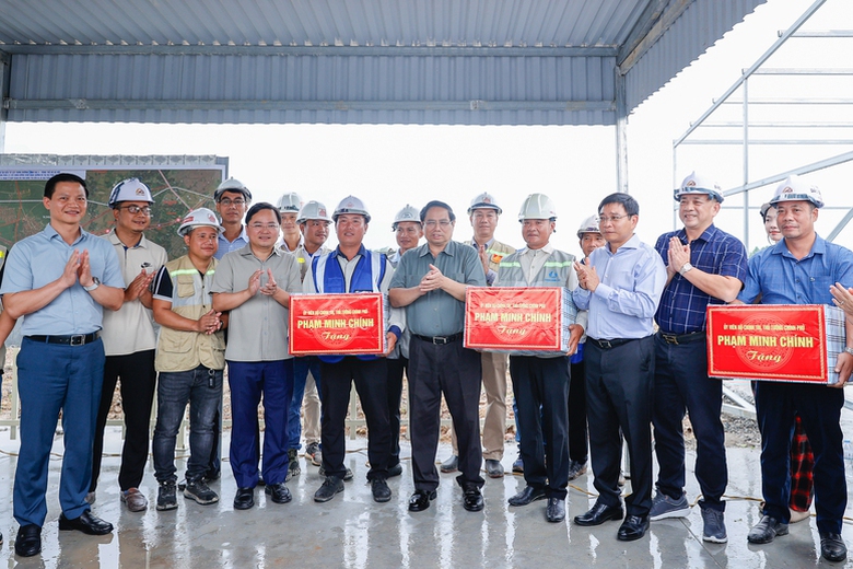 Thủ tướng yêu cầu rút ngắn tiến độ Vành đai 4 qua Bắc Ninh- Ảnh 1. Thủ tướng yêu cầu rút ngắn tiến độ Vành đai 4 qua Bắc Ninh- Ảnh 1.