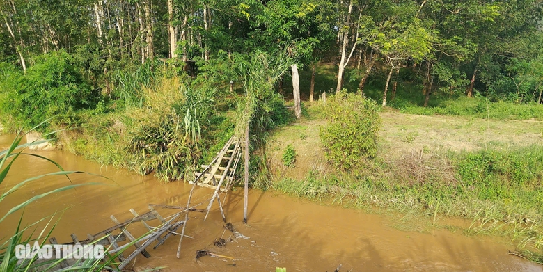 Kon Tum: Cả trăm cầu tạm, cầu d&acirc;n sinh xuống cấp, mất an to&agrave;n m&ugrave;a mưa lũ- Ảnh 9.