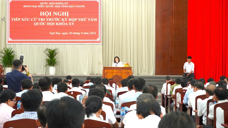 Chủ tịch Quốc hội: Hậu Giang tập trung nguồn lực ph&aacute;t triển hạ tầng giao th&ocirc;ng- Ảnh 2.