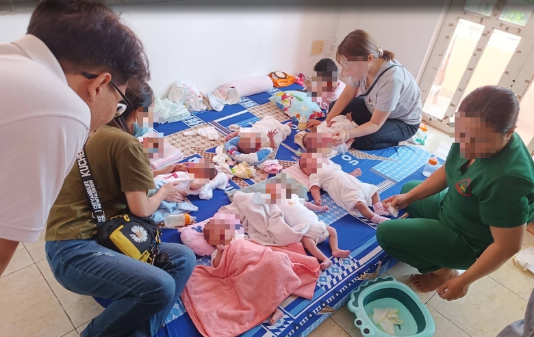 Chuyển 85 trẻ tại Mái ấm Hoa Hồng sang cơ sở công lập sau vụ bạo hành- Ảnh 3. Chuyển 85 trẻ tại Mái ấm Hoa Hồng sang cơ sở công lập sau vụ bạo hành- Ảnh 3.