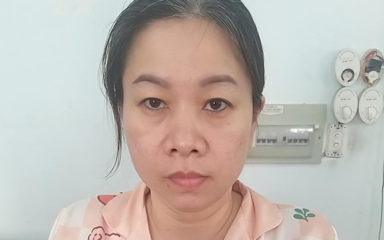 Năm bảo mẫu c&oacute; h&agrave;nh vi h&agrave;nh hạ trẻ ở M&aacute;i ấm Hoa Hồng