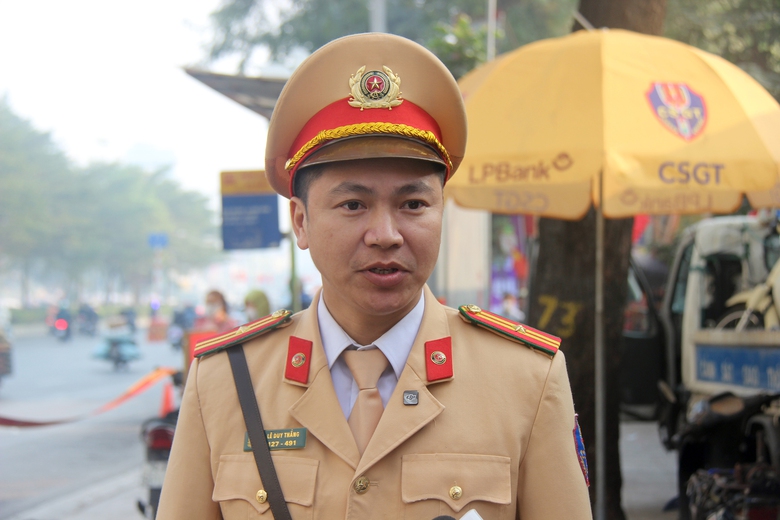 H&agrave;ng loạt người đi xe m&aacute;y vượt đ&egrave;n đỏ bị phạt nặng, trừ điểm bằng l&aacute;i- Ảnh 12.