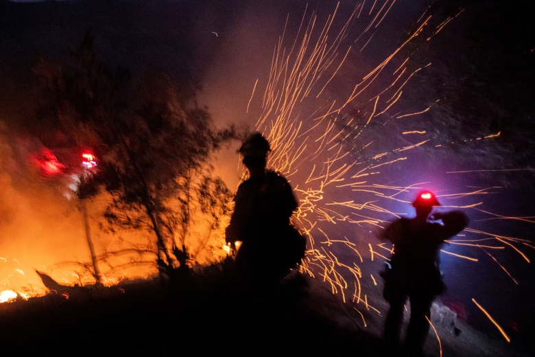Ch&aacute;y rừng kinh ho&agrave;ng tại California: Y&ecirc;u cầu điều tra việc hồ chứa nước kh&ocirc;ng hoạt động- Ảnh 3.