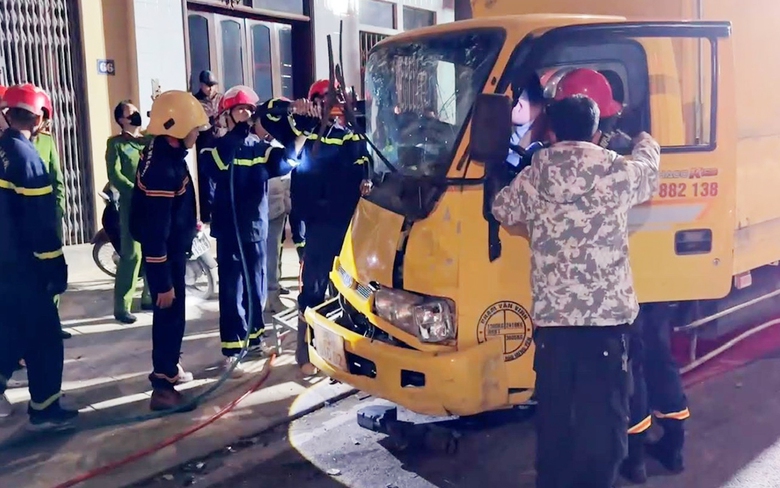 T&agrave;i xế g&acirc;y tai nạn li&ecirc;n ho&agrave;n ở Điện Bi&ecirc;n c&oacute; nồng độ cồn vượt mức kịch khung- Ảnh 1.