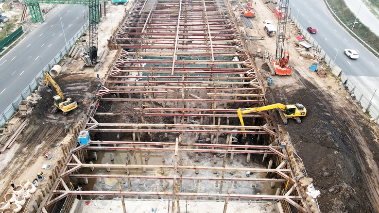 L&agrave;m xuy&ecirc;n Tết, quyết đưa n&uacute;t giao đa tầng 1.400 tỷ ở H&agrave; Nam về đ&iacute;ch trước 4 th&aacute;ng- Ảnh 4.