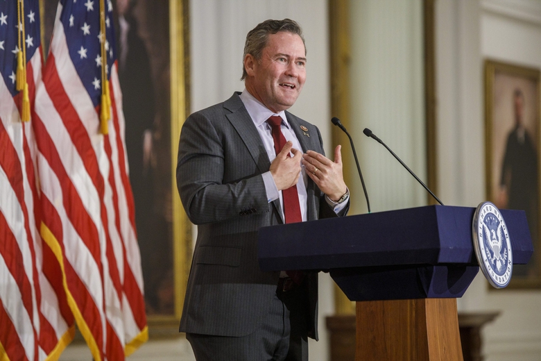 Cố vấn của &ocirc;ng Trump: Ukraine kh&oacute; c&oacute; thể gi&agrave;nh lại to&agrave;n bộ l&atilde;nh thổ từ Nga- Ảnh 1.