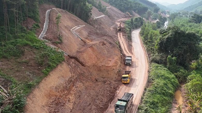 Mặt bằng cản tiến độ dự &aacute;n n&acirc;ng cấp QL4B qua Lạng Sơn- Ảnh 1.