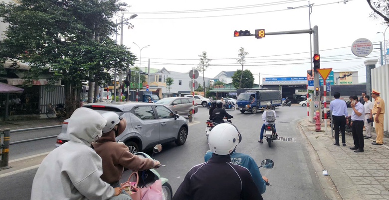 Cần Thơ kiểm tra, tổ chức lại giao th&ocirc;ng c&aacute;c n&uacute;t giao chưa hợp l&yacute;- Ảnh 2.