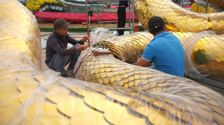 Lộ diện linh vật rắn tại đường hoa Tết Đ&agrave; Nẵng- Ảnh 6.