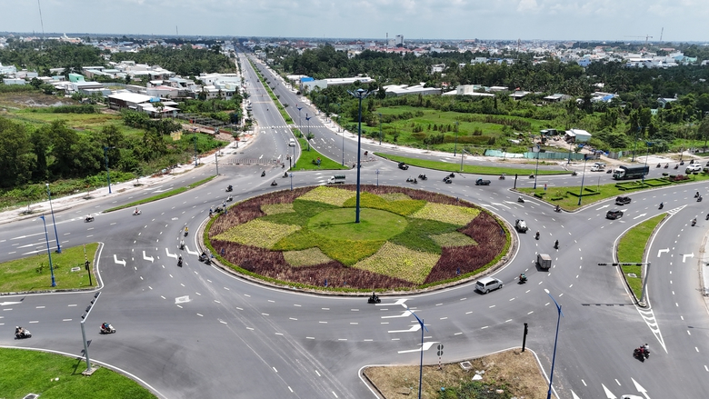 L&yacute; do n&uacute;t giao mới ở Cần Thơ vừa c&oacute; v&ograve;ng xoay vừa c&oacute; đ&egrave;n t&iacute;n hiệu- Ảnh 1.