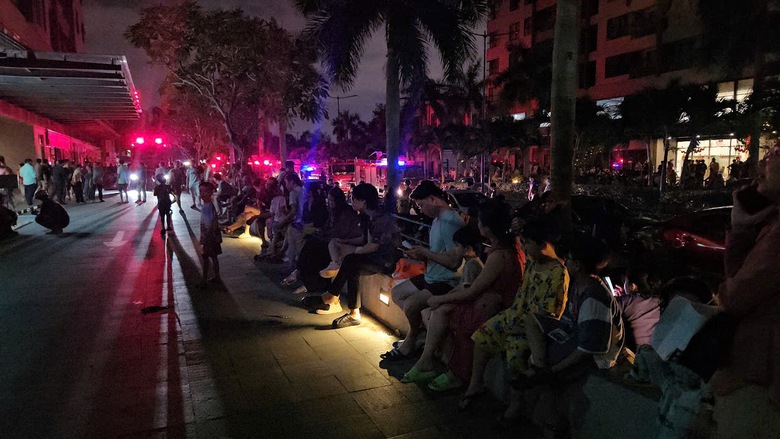 Ch&aacute;y tại chung cư Mizuki Park Nam Long, h&agrave;ng chục người sơ t&aacute;n trong đ&ecirc;m- Ảnh 4.