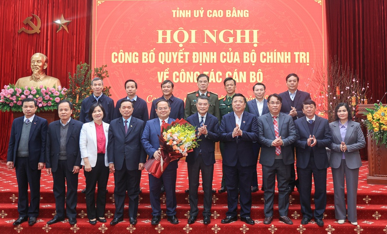 Tân Bí thư Tỉnh ủy Cao Bằng là ai?- Ảnh 2. Tân Bí thư Tỉnh ủy Cao Bằng là ai?- Ảnh 2.