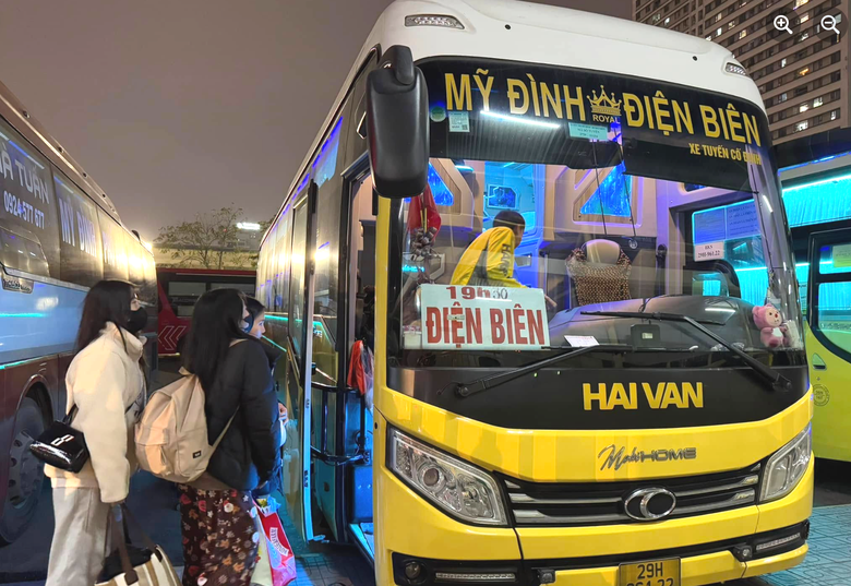 Đặt trước xe kh&aacute;ch dịp Tết: Tuyến &ldquo;ch&aacute;y v&eacute;&rdquo;, tuyến vắng vẻ- Ảnh 1.