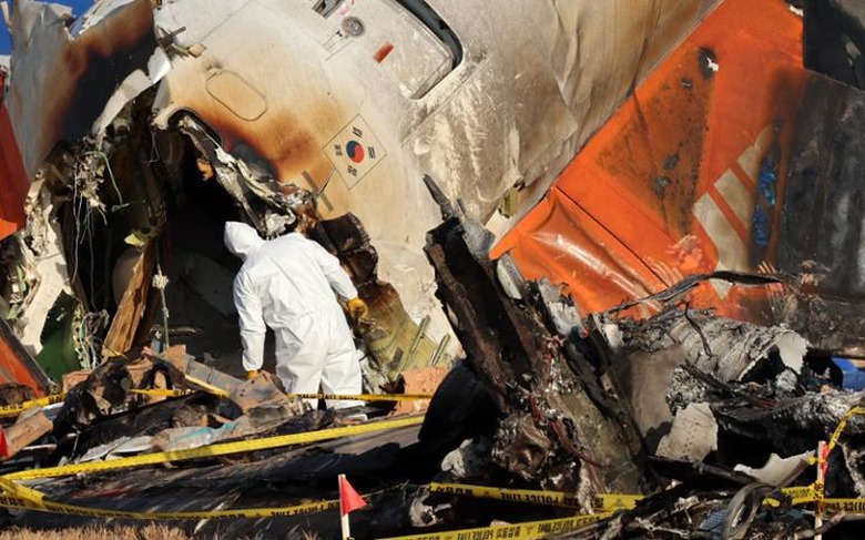 Từ vụ tai nạn m&aacute;y bay Jeju Air, h&eacute; lộ vấn đề trong ng&agrave;nh h&agrave;ng kh&ocirc;ng gi&aacute; rẻ H&agrave;n Quốc