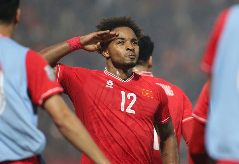 AFF Cup 2024: Xu&acirc;n Son rực s&aacute;ng, tuyển Việt Nam thắng đẹp Th&aacute;i Lan- Ảnh 1.