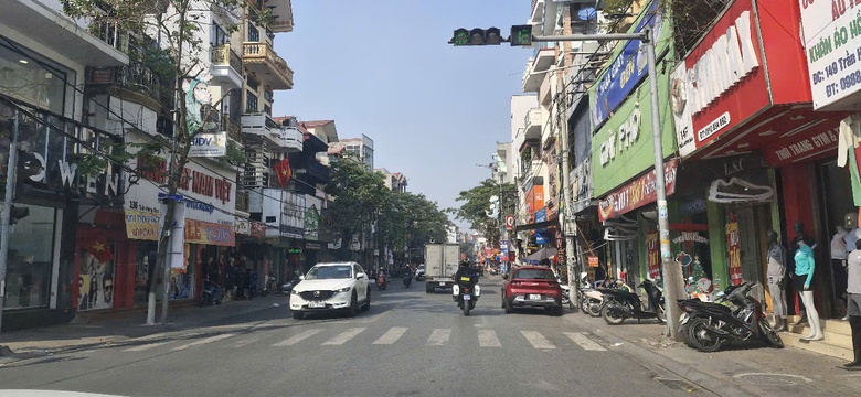 Tăng mức xử phạt vi phạm giao th&ocirc;ng, người d&acirc;n tại nhiều địa phương tự gi&aacute;c chấp h&agrave;nh- Ảnh 7.