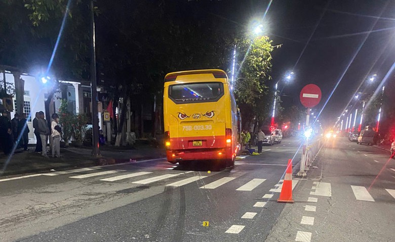 Hiện trường vụ TNGT. Hiện trường vụ TNGT.