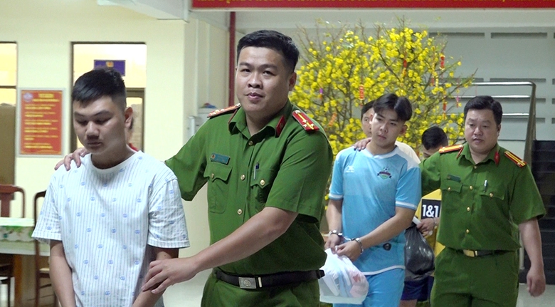 Bắt nhanh nh&oacute;m đối tượng giết người đ&ecirc;m 28 Tết ở An Giang- Ảnh 1.