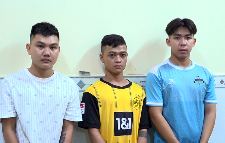 Bắt nhanh nh&oacute;m đối tượng giết người đ&ecirc;m 28 Tết ở An Giang- Ảnh 2.