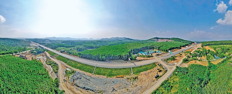 Một năm đua nối th&ocirc;ng cao tốc Bắc - Nam- Ảnh 1.