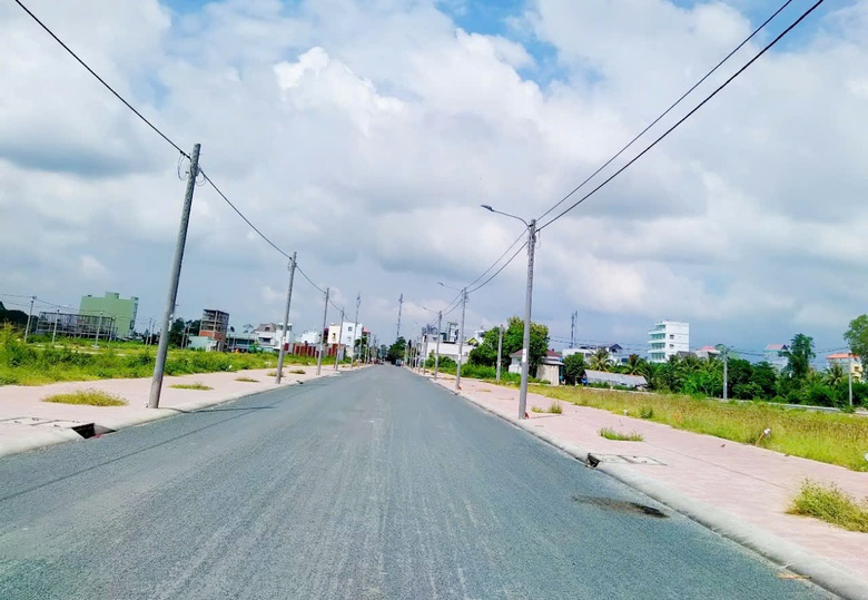 An Giang: Kiến nghị chuyển hồ sơ điều tra vụ b&aacute;n đấu gi&aacute; 270 nền đất- Ảnh 1.