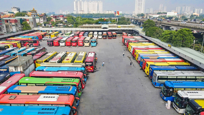 Nhiều tuyến xe khách “cháy” vé dịp Tết- Ảnh 2. Nhiều tuyến xe khách “cháy” vé dịp Tết- Ảnh 2.