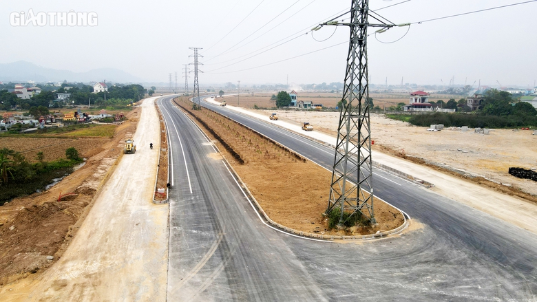 Nỗ lực thông tuyến hành lang Đông Tây 3.600 tỷ ở Hà Nam trước tết Nguyên đán- Ảnh 6. Nỗ lực thông tuyến hành lang Đông Tây 3.600 tỷ ở Hà Nam trước tết Nguyên đán- Ảnh 6.