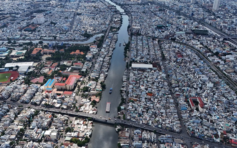 Dự &aacute;n bờ Bắc k&ecirc;nh Đ&ocirc;i hơn 7.300 tỷ đồng đang thi c&ocirc;ng ra sao?