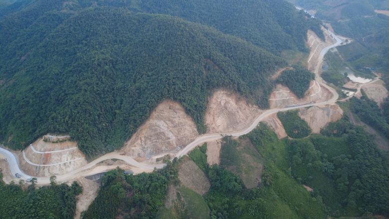 Rộn r&agrave;ng tiếng m&aacute;y giữa đại ng&agrave;n T&acirc;y Bắc- Ảnh 1.