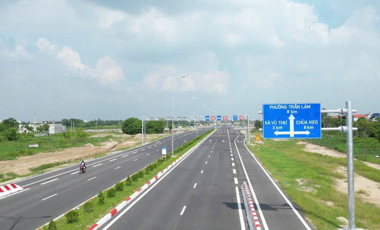 Tuyến đường ven biển - động lực mới cho Hưng Y&ecirc;n- Ảnh 4.