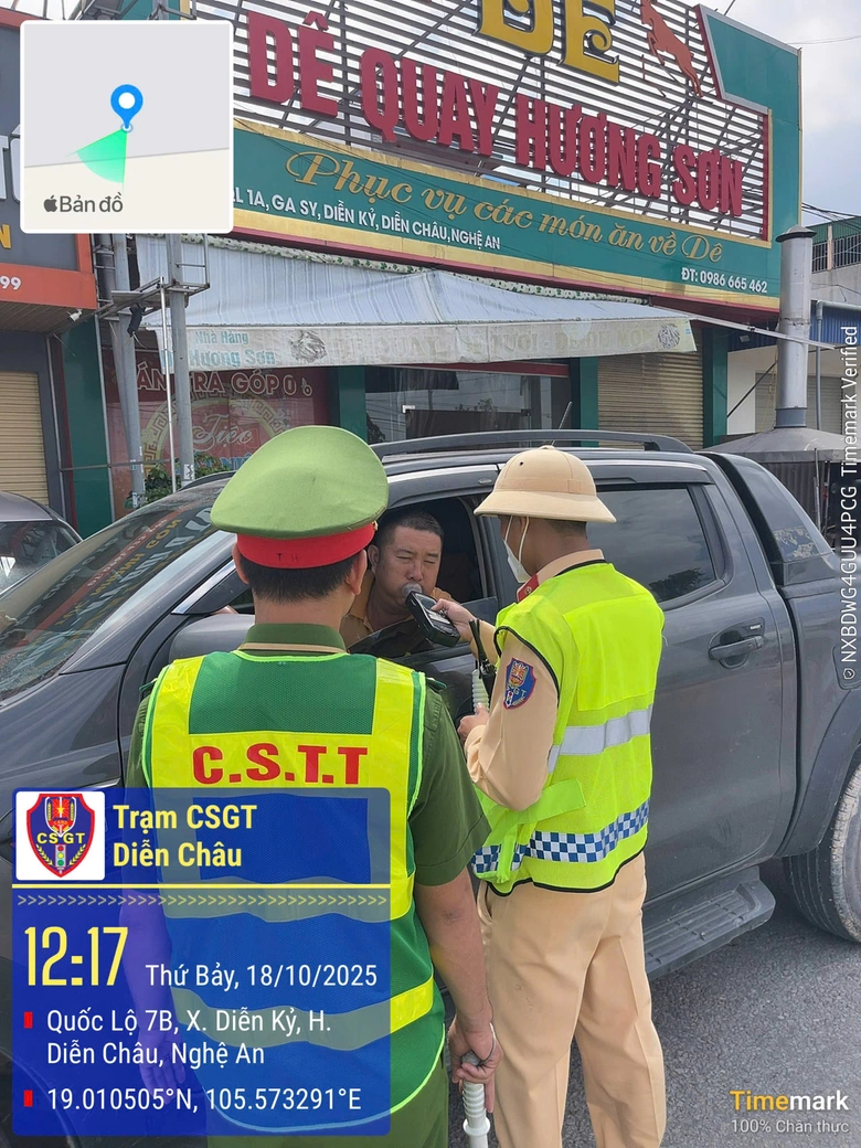 CSGT lập chốt kiểm tra nồng độ cồn tại n&uacute;t giao cao tốc, đoạn đường gần nh&agrave; h&agrave;ng, qu&aacute;n bar- Ảnh 3.