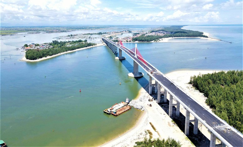 Huế: Cần bố tr&iacute; hơn 6.000 tỷ đồng để ho&agrave;n th&agrave;nh tuyến đường ven biển- Ảnh 1.