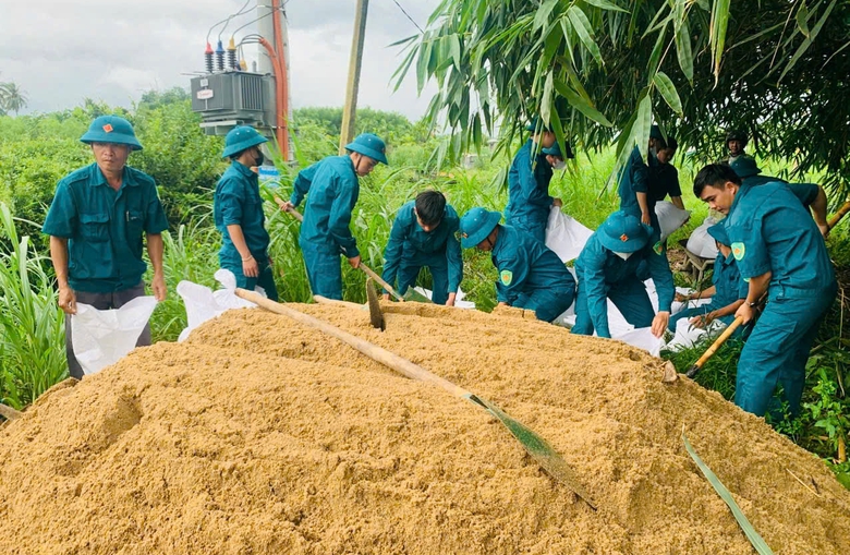 Quảng Ng&atilde;i: Mưa lớn g&acirc;y ngập quốc lộ, sẵn s&agrave;ng di dời h&agrave;ng ngh&igrave;n người d&acirc;n- Ảnh 3.