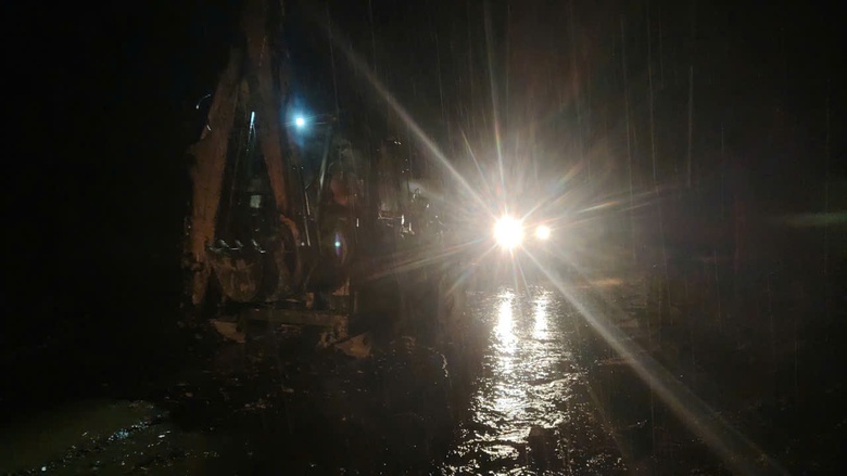 Xuy&ecirc;n đ&ecirc;m khắc phục sạt lở đường Hồ Ch&iacute; Minh qua đ&egrave;o L&ograve; Xo- Ảnh 6.