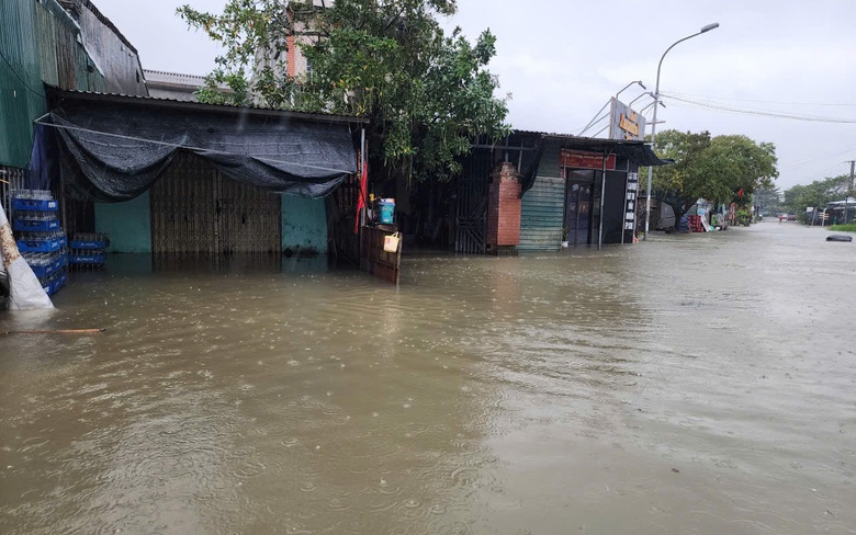 Hỗ trợ 350 tỷ đồng cho TP Huế, Quảng Trị, Quảng Ng&atilde;i khắc phục thiệt hại mưa lũ