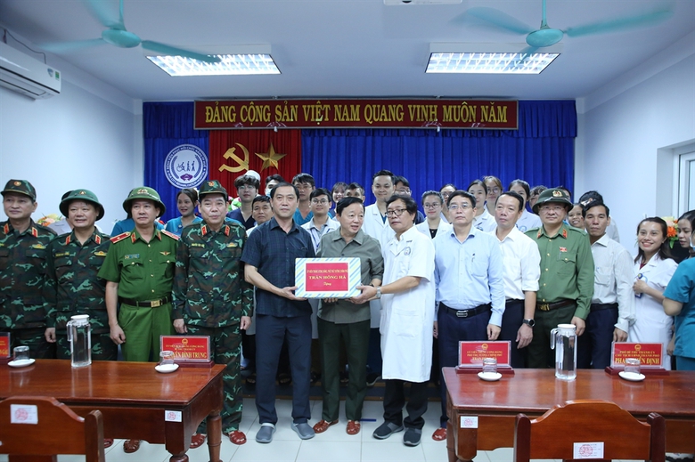 Ph&oacute; Thủ tướng Trần Hồng H&agrave; y&ecirc;u cầu r&agrave; so&aacute;t, xử l&yacute; sạt lở tr&ecirc;n cao tốc La Sơn - H&ograve;a Li&ecirc;n- Ảnh 4.