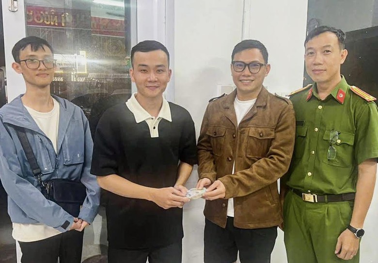 Kh&aacute;nh H&ograve;a: Nhặt được 50 triệu đồng, hai thanh ni&ecirc;n tr&igrave;nh b&aacute;o c&ocirc;ng an trả lại người mất- Ảnh 1.
