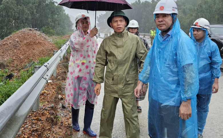 Ph&oacute; Thủ tướng Trần Hồng H&agrave; y&ecirc;u cầu r&agrave; so&aacute;t, xử l&yacute; sạt lở tr&ecirc;n cao tốc La Sơn - H&ograve;a Li&ecirc;n- Ảnh 3.