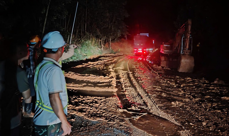 Th&ocirc;ng xe một vệt đường Hồ Ch&iacute; Minh qua đ&egrave;o L&ograve; Xo- Ảnh 2.