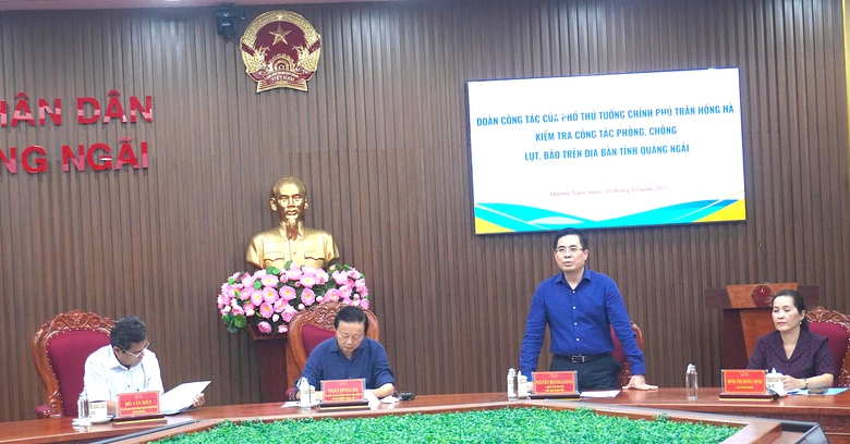 Hai Ph&oacute; Thủ tướng chỉ đạo khẩn trương khắc phục hậu quả mưa lũ tại Quảng Ng&atilde;i- Ảnh 3.