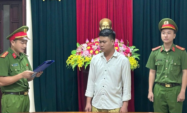 Khởi tố t&agrave;i xế xe đầu k&eacute;o g&acirc;y tai nạn l&agrave;m 1 người chết, 3 người bị thương ở Quảng Trị- Ảnh 1.