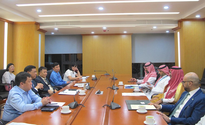 Th&uacute;c đẩy hợp t&aacute;c Việt Nam - Ả-rập X&ecirc;-&uacute;t trong lĩnh vực vận tải, logistics- Ảnh 1.