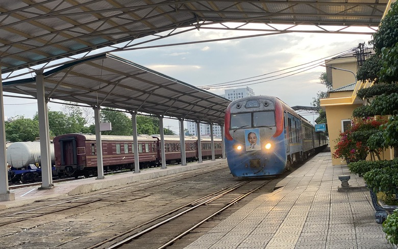 Hơn 8.000 h&agrave;nh kh&aacute;ch đi t&agrave;u li&ecirc;n vận quốc tế Việt Nam - Trung Quốc