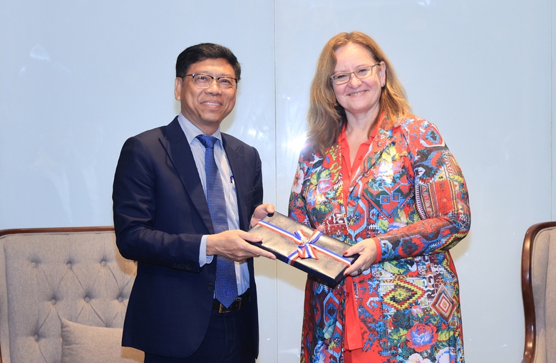 Th&uacute;c đẩy hợp t&aacute;c Việt Nam - H&agrave; Lan lĩnh vực h&agrave;ng kh&ocirc;ng, h&agrave;ng hải- Ảnh 3.