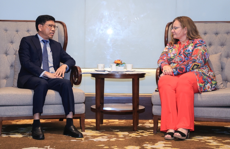 Th&uacute;c đẩy hợp t&aacute;c Việt Nam - H&agrave; Lan lĩnh vực h&agrave;ng kh&ocirc;ng, h&agrave;ng hải- Ảnh 1.