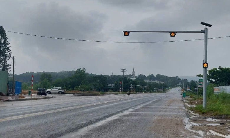 Ho&agrave;n th&agrave;nh thi c&ocirc;ng n&uacute;t giao QL1 kết nối Khu c&ocirc;ng nghiệp T&acirc;n Đức ở L&acirc;m Đồng- Ảnh 1.