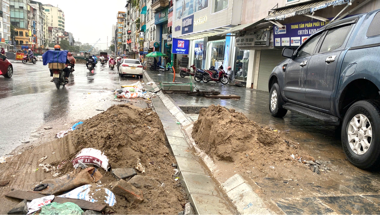 Ho&agrave;n thiện quy định xử phạt vi phạm về thi c&ocirc;ng, bảo tr&igrave; c&ocirc;ng tr&igrave;nh trong phạm vi đường bộ- Ảnh 1.