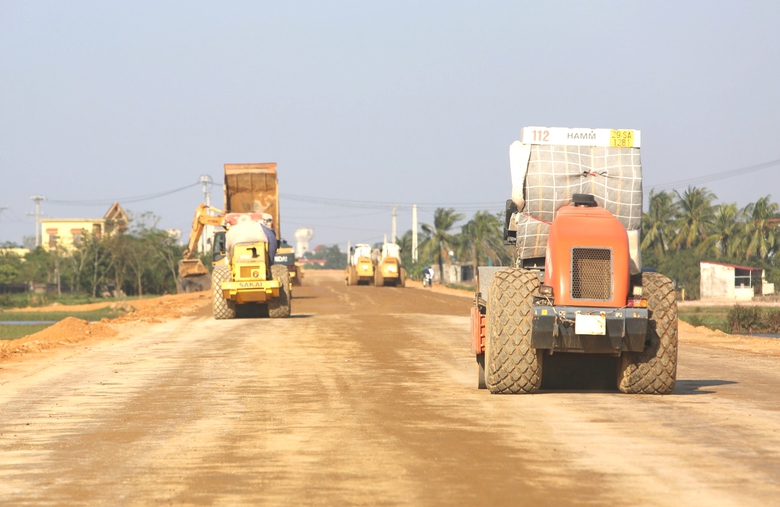 Thanh H&oacute;a đẩy nhanh tiến độ dự &aacute;n đường ven biển d&agrave;i hơn 96km- Ảnh 5.