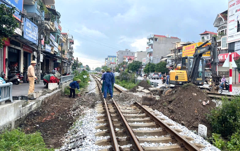 Nghị định 15 gi&uacute;p quản l&yacute; tốt t&agrave;i sản, g&oacute;p phần bảo đảm an to&agrave;n giao th&ocirc;ng đường sắt- Ảnh 1.